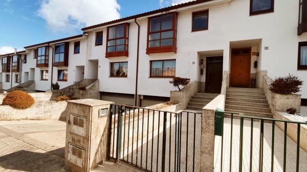 Chalet adosado en Regueiro, Vilaboa Sur, Culleredo photo 2