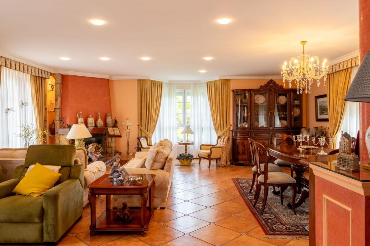 Properties for sale and rent in Spain photo 4
