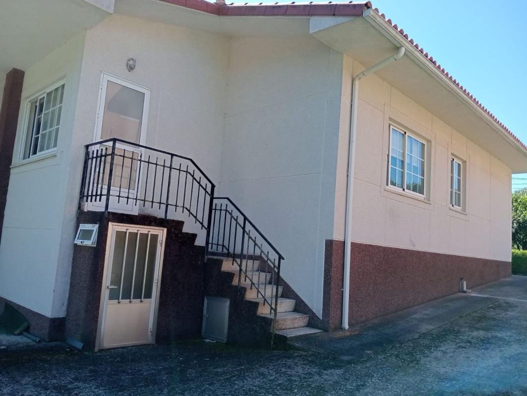 Properties for sale and rent in Spain photo 4