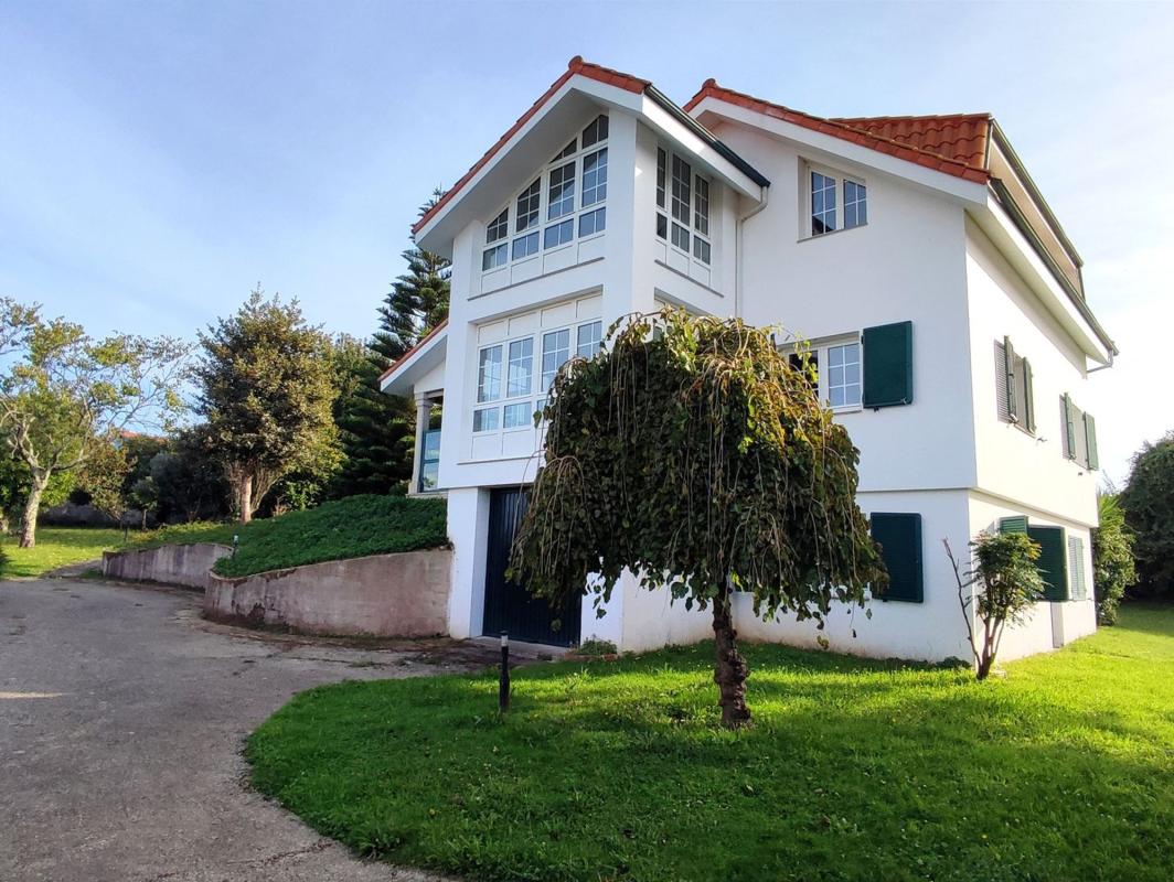 Properties for sale and rent in Spain photo 5