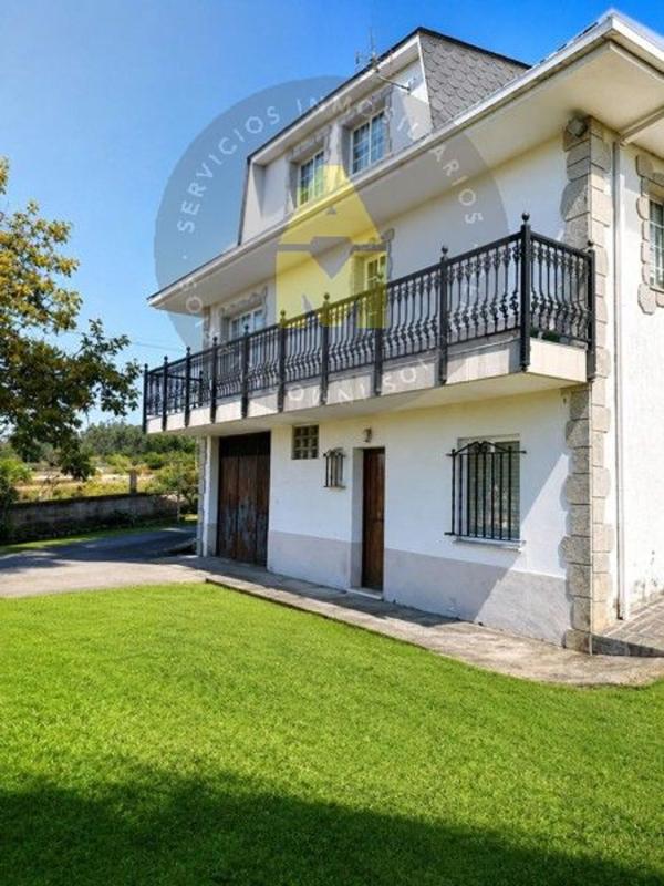 Sale of independent chalet in Casa o chalet en San Mateo-Castro-O Val, Narón, Narón
photo 2