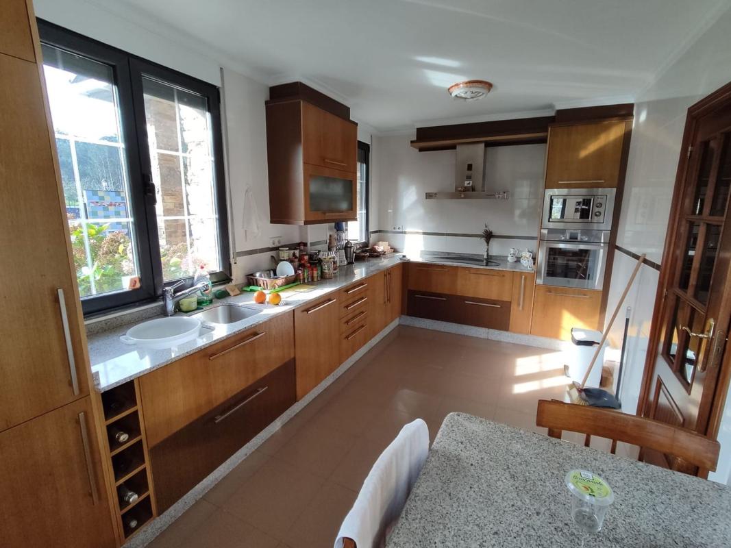 Properties for sale and rent in Spain photo 2