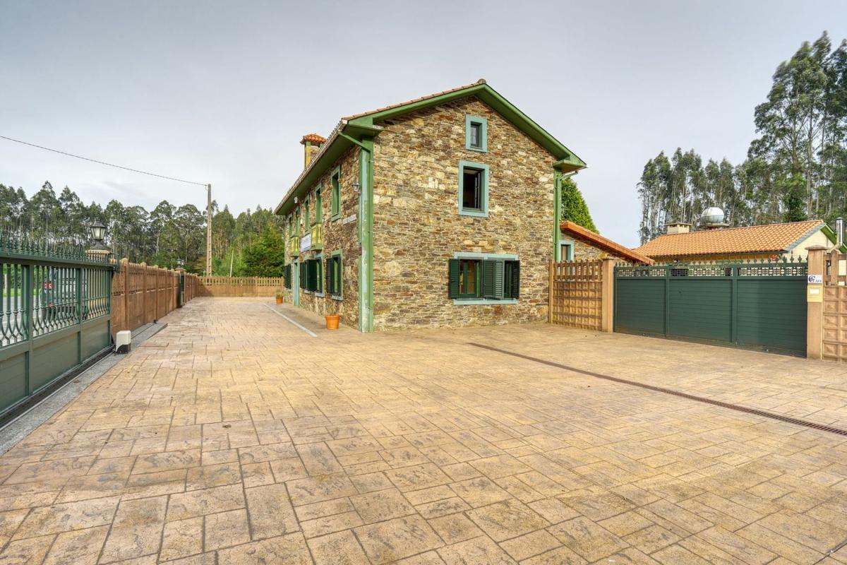 Properties for sale and rent in Spain photo 5