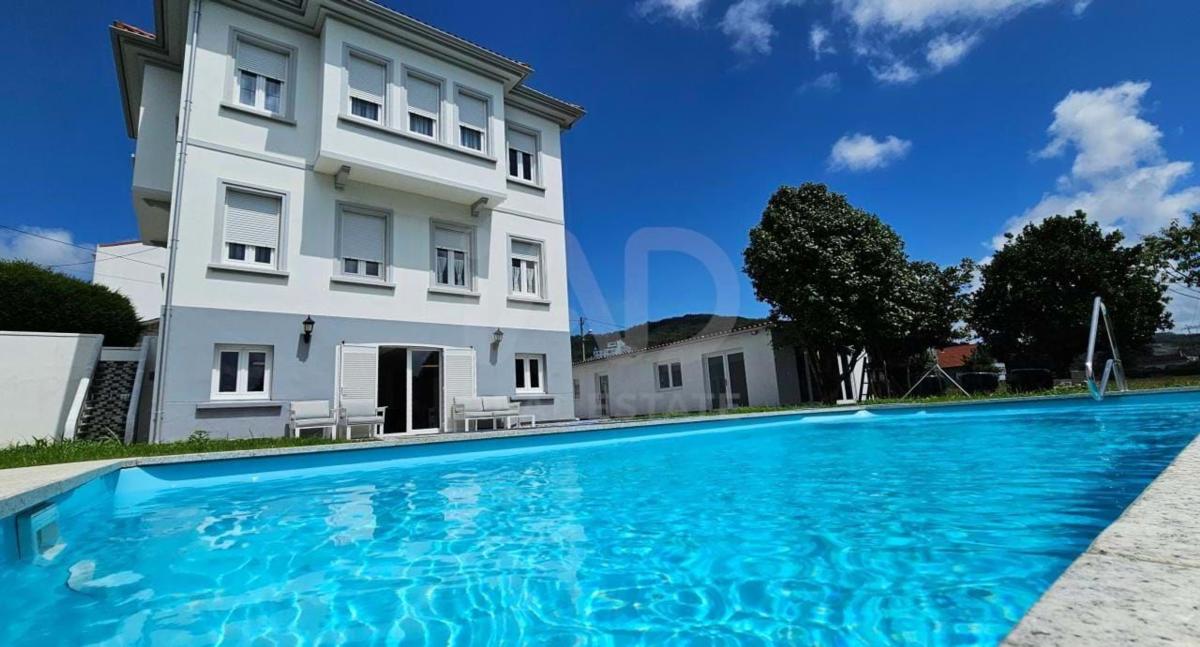 Sale of independent chalet in Casa o chalet en Neda, Neda
photo 2