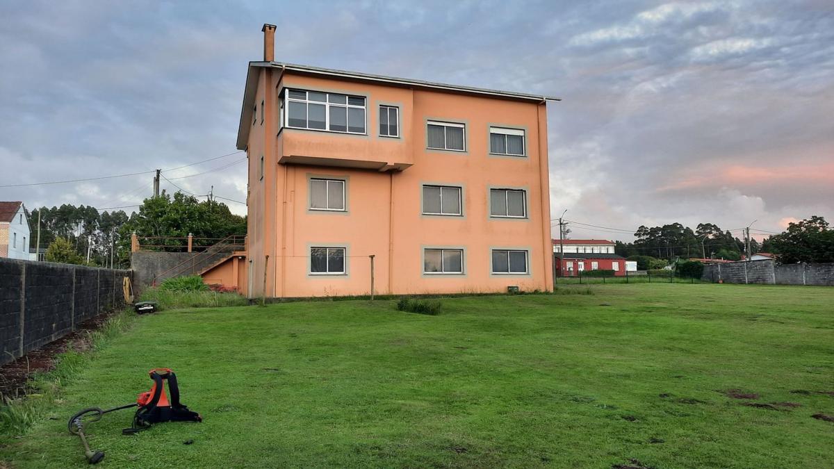 Properties for sale and rent in Spain photo 3