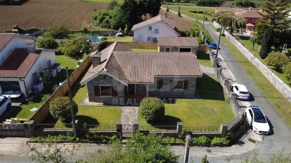 Independent chalet for sale in Casa o chalet en Lugar Monetes, 16, Valdoviño, Valdoviño
photo 1