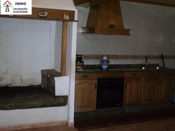 Частный шале на продаже в  Casa o chalet en San Sadurniño, Сан-Садурньо photo 4