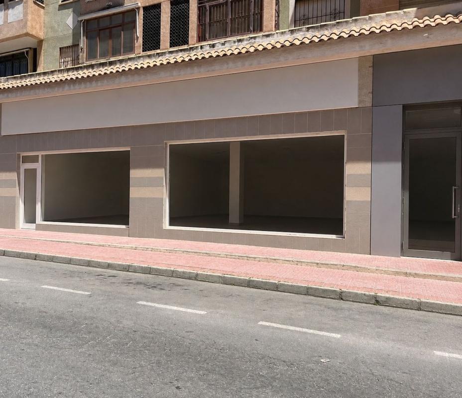 Propiedades en venta y alquiler en España photo 1