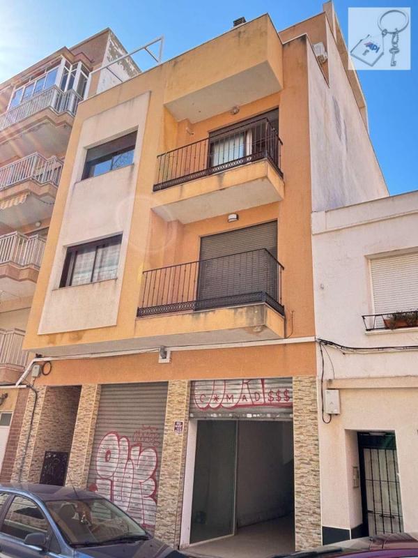 Propiedades en venta y alquiler en España photo 1