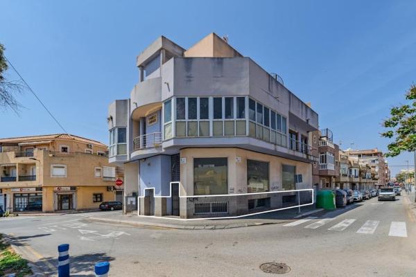 Local en Calle Patricio Zammit, Antonio Machado, Torrevieja photo 1