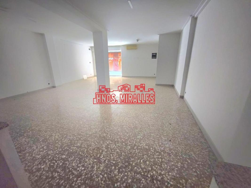 Propiedades en venta y alquiler en España photo 1