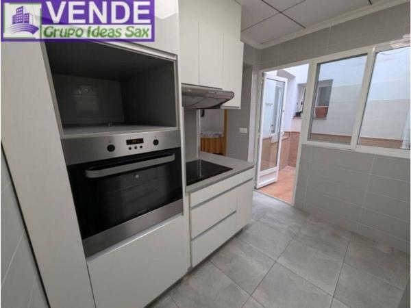 Chalet adosado en Sax photo 1