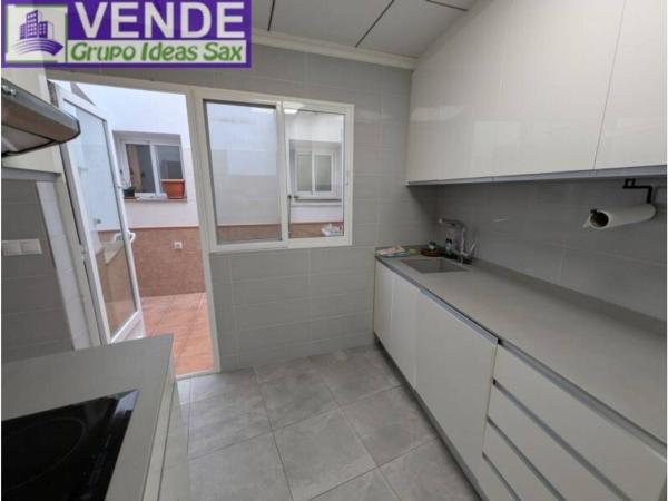 Chalet adosado en Sax photo 3