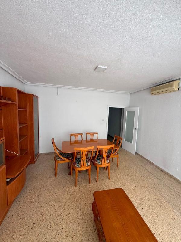 Venta de piso en Piso en Calle Sancho Medina, El Carril - Paseo de Chapi, Villena, Villena
 photo 2