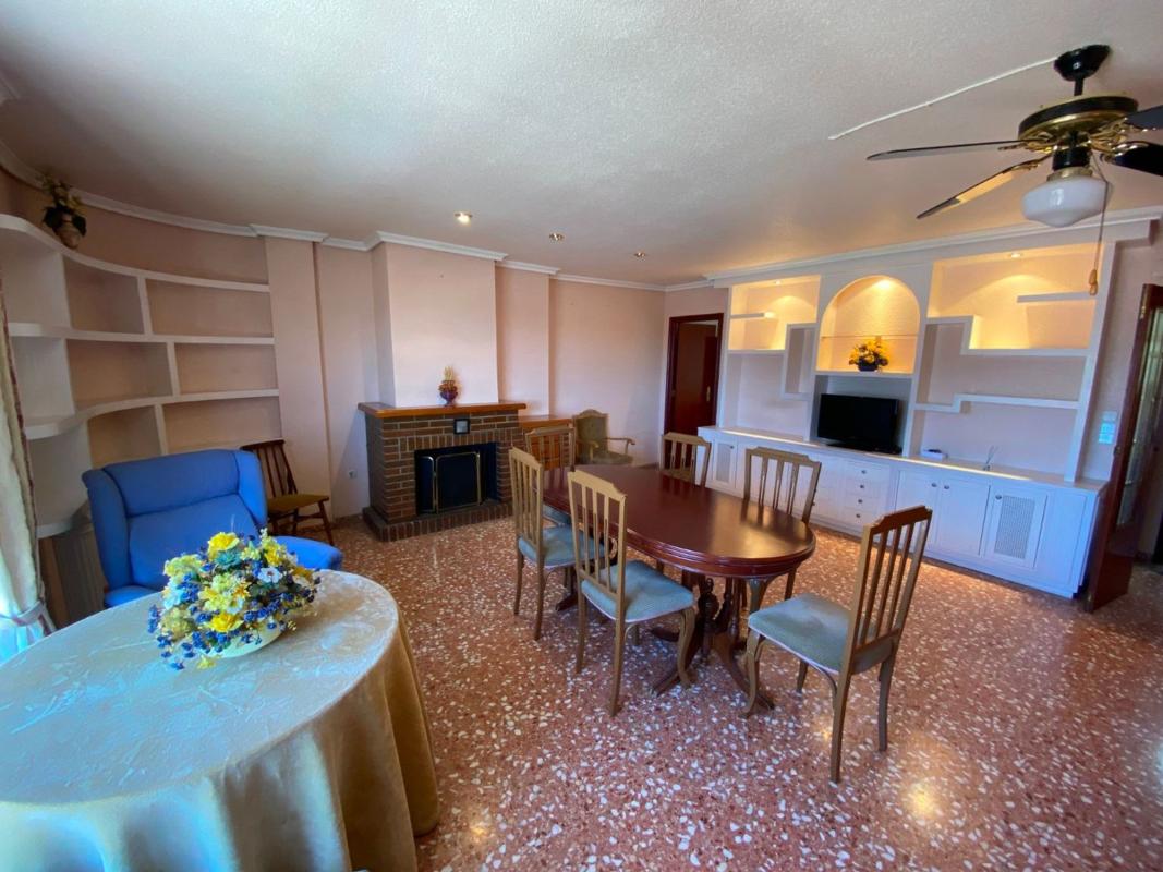 Sale of apartment in Piso en Avenida Historia Bernardo Herr, Sax, Sax
photo 1