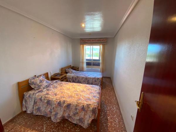 Sale of flat in Piso en Avenida Historia Bernardo Herr, Sax, Sax
thumbnail 2