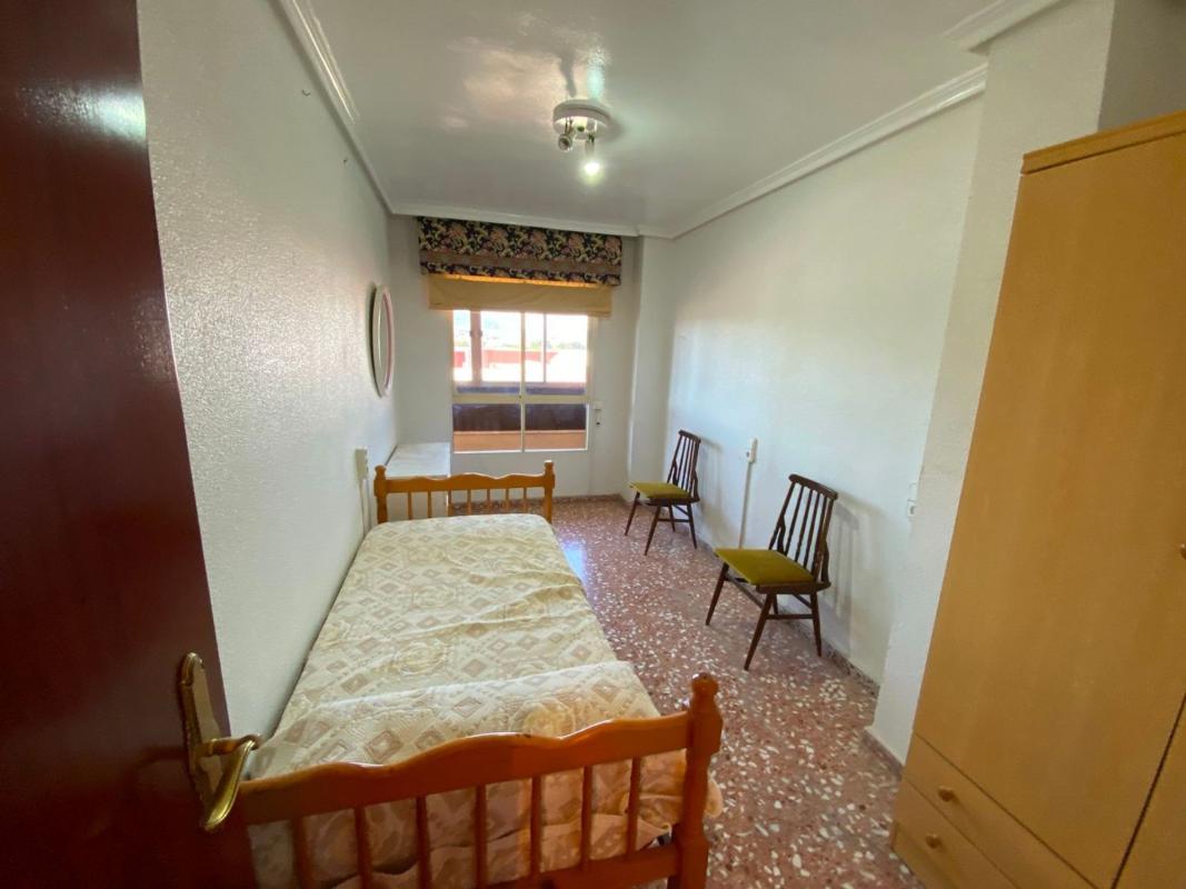 Sale of apartment in Piso en Avenida Historia Bernardo Herr, Sax, Sax
photo 4