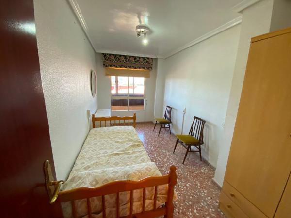 Sale of flat in Piso en Avenida Historia Bernardo Herr, Sax, Sax
 photo 4
