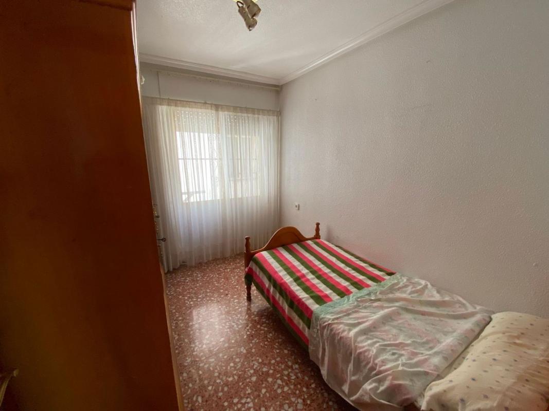 Sale of apartment in Piso en Avenida Historia Bernardo Herr, Sax, Sax
photo 5