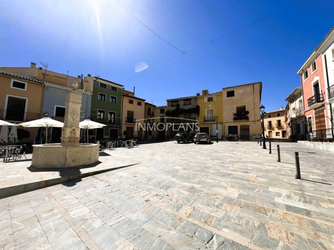 Venta de chalet independiente en Casa o chalet en Plaza d'Espanya, 4, Biar, Biar
photo 1