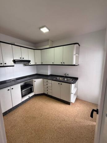 Sale of flat in Piso en El Carril - Paseo de Chapi, Villena, Villena
 photo 4