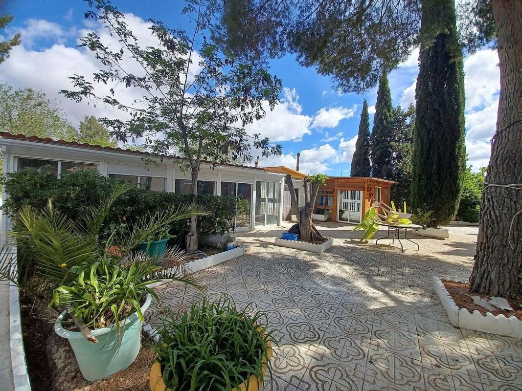 Sale of independent chalet in Casa o chalet en Sax, Sax
photo 3