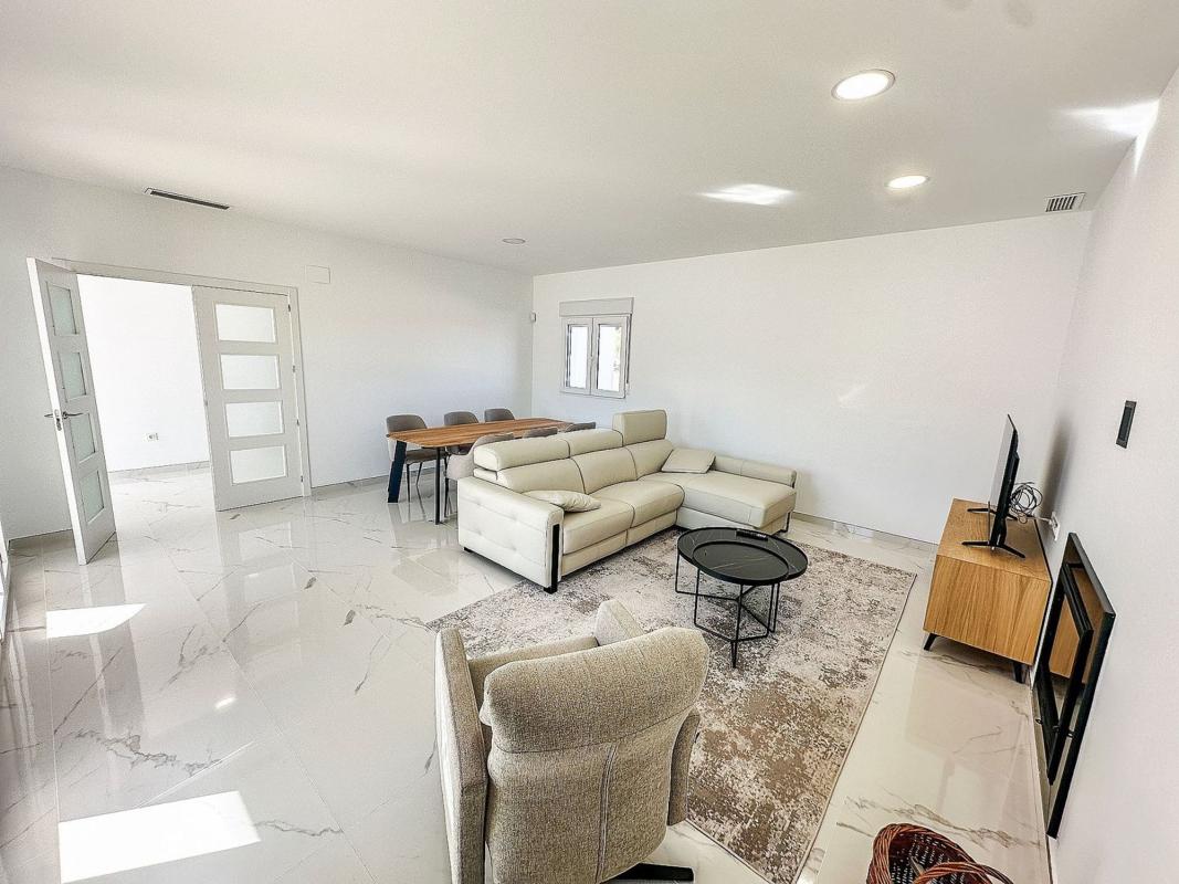Properties for sale and rent in Spain photo 4