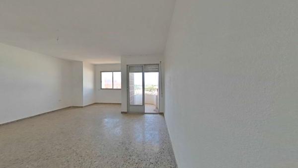 Sale of flat in Piso en Calle Sancho Medina, 24, El Carril - Paseo de Chapi, Villena, Villena
 photo 3