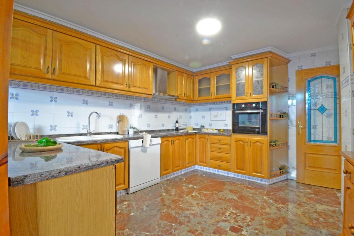 Properties for sale and rent in Spain photo 1