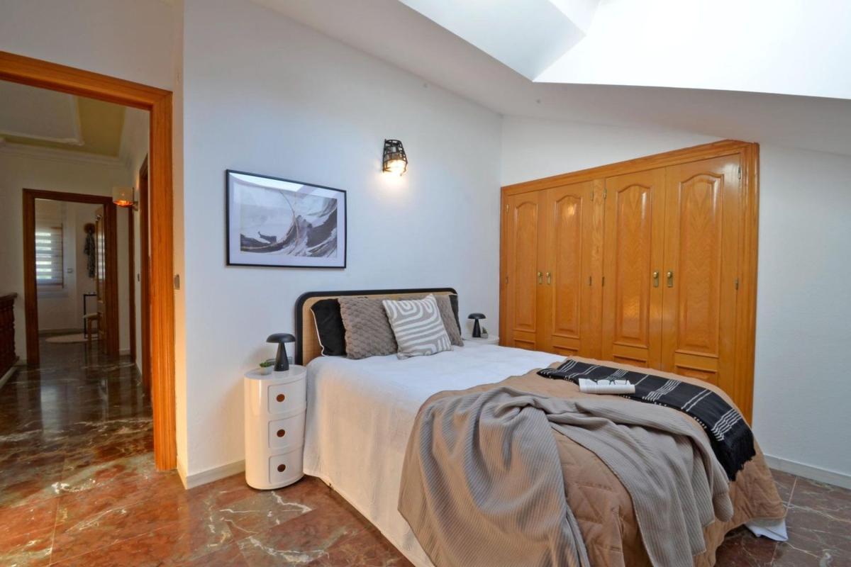 Properties for sale and rent in Spain photo 5