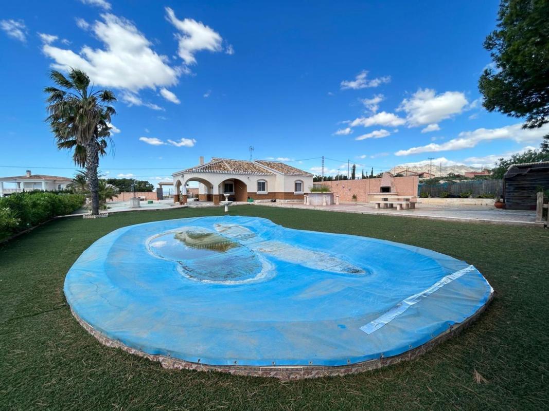 Properties for sale and rent in Spain photo 1