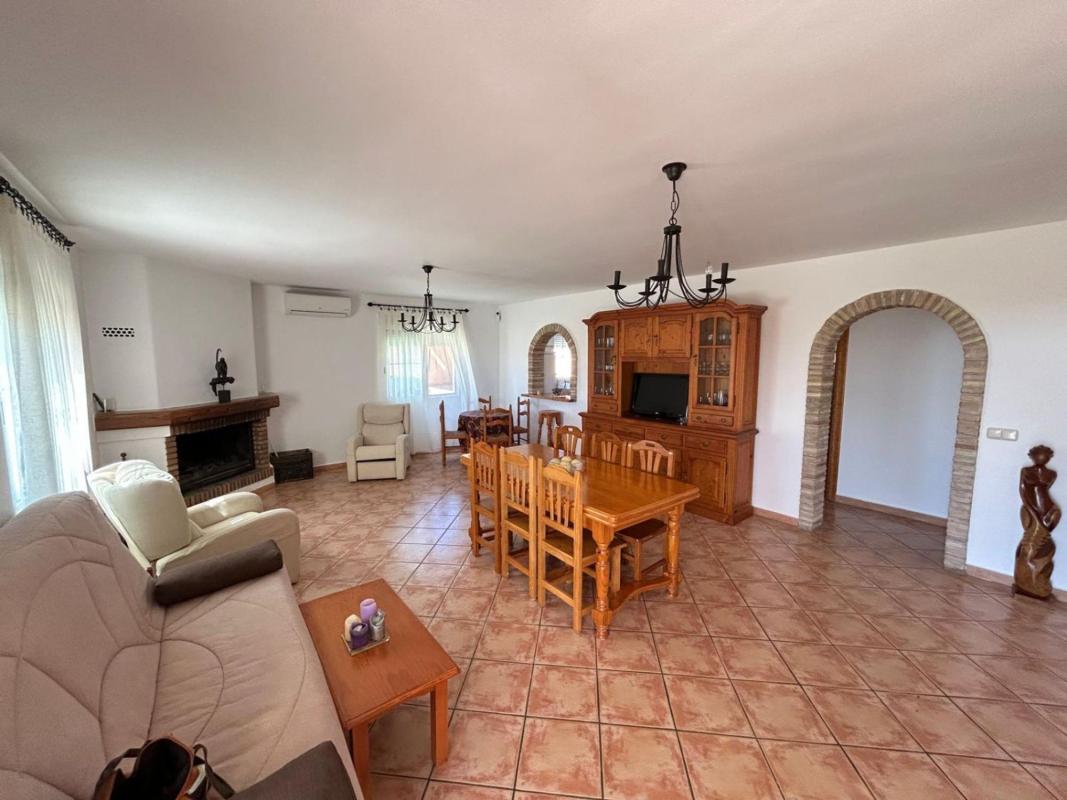 Properties for sale and rent in Spain photo 4