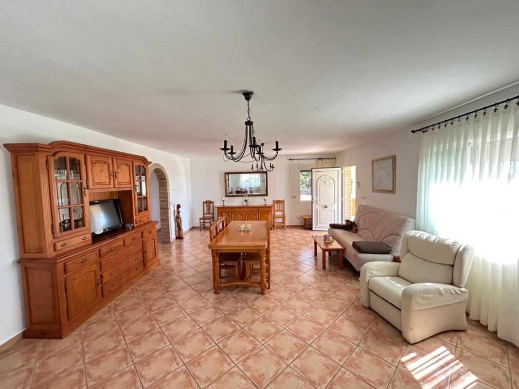 Properties for sale and rent in Spain photo 5