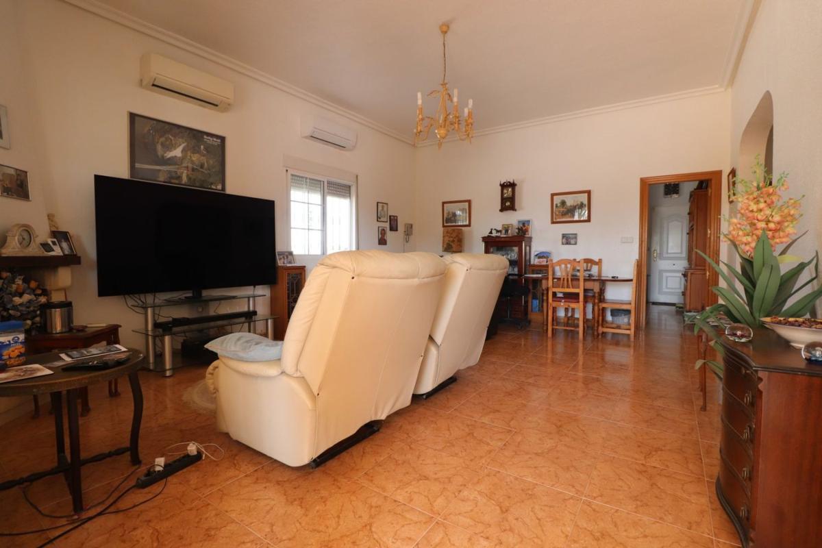 Properties for sale and rent in Spain photo 4