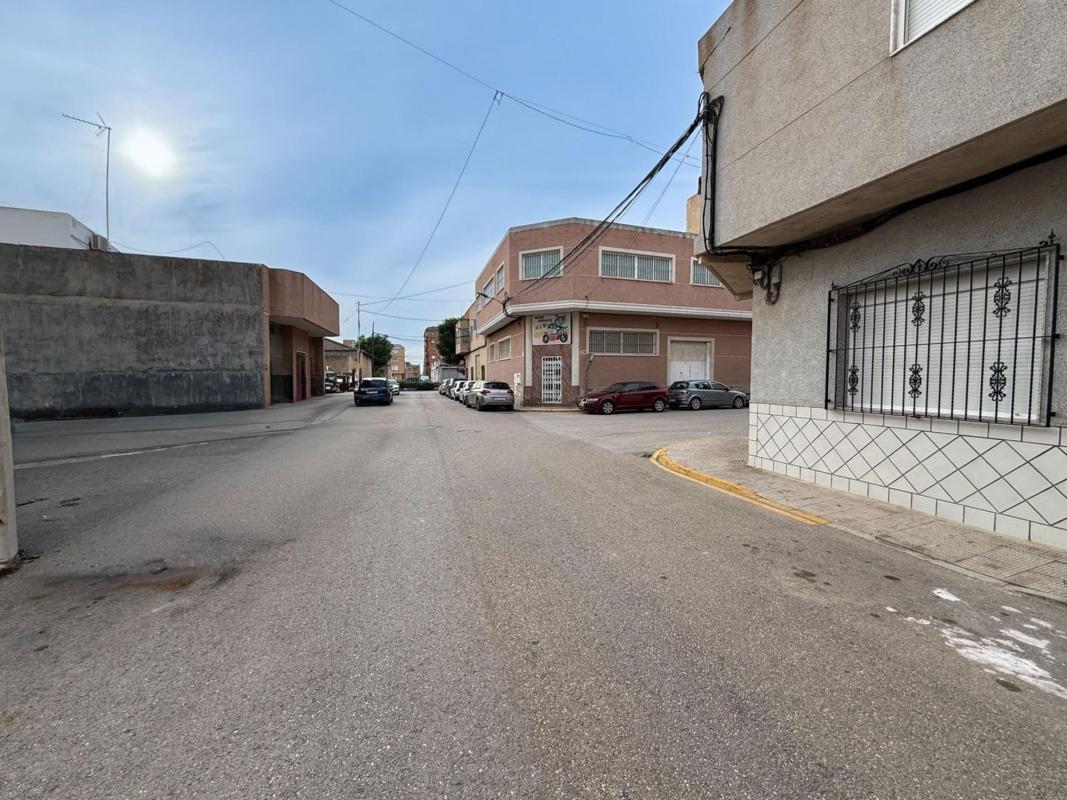Properties for sale and rent in Spain photo 3