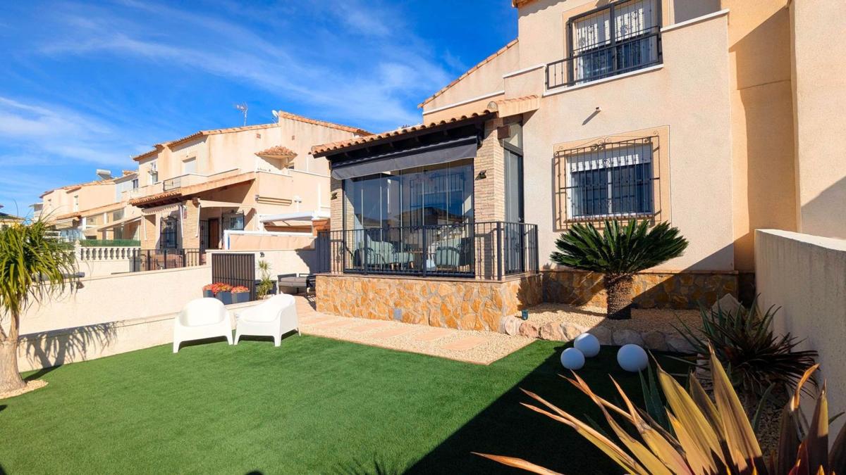 Propiedades en venta y alquiler en España photo 1