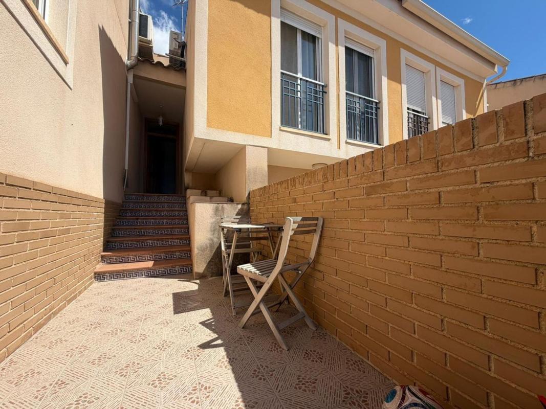 Properties for sale and rent in Spain photo 2