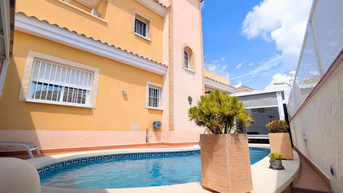 Propiedades en venta y alquiler en España photo 3