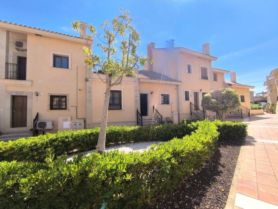 Venta de chalet independiente en Casa o chalet en Calle Benferri, Algorfa, Algorfa
photo 2