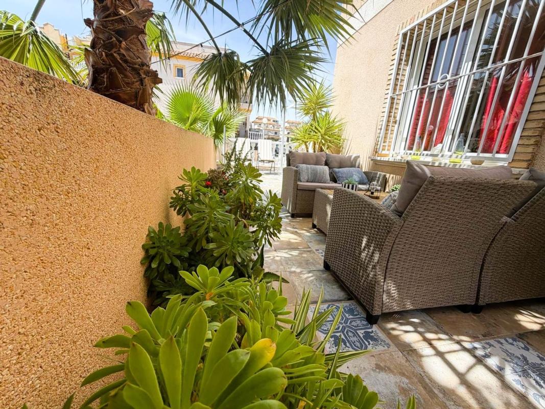 Properties for sale and rent in Spain photo 4