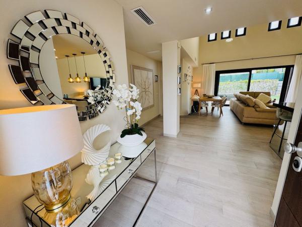 Independent chalet for sale in Casa o chalet en Algorfa, Algorfa
thumbnail 2