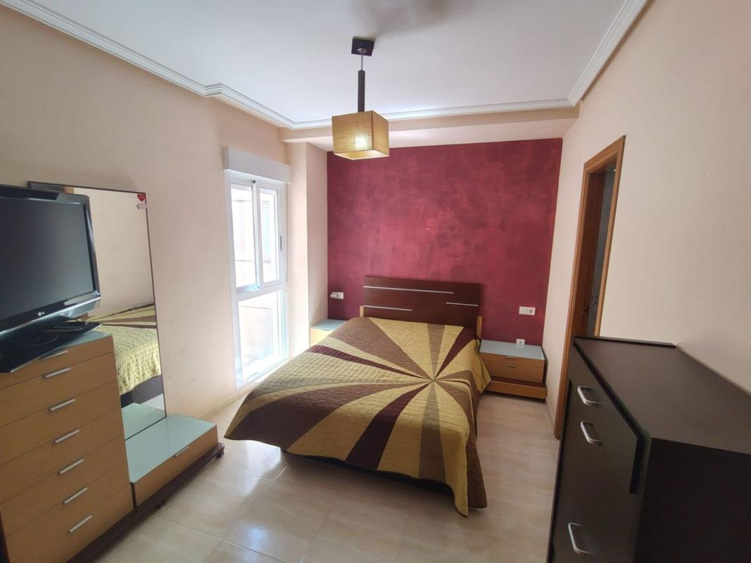Venta de piso en Piso en Calle Jacinto Benavente, Almoradí, Almoradí
photo 1