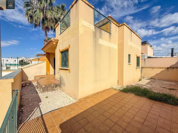 Casa o chalet independiente en Calle Ciudad Real, 2, Almoradí photo 3