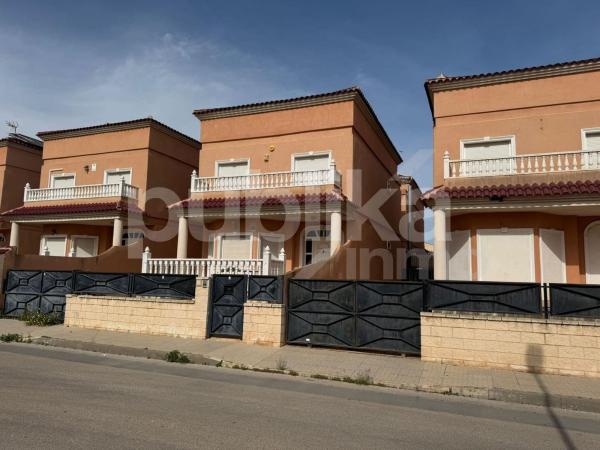 Casa o chalet independiente en Calle Soria, Almoradí photo 2