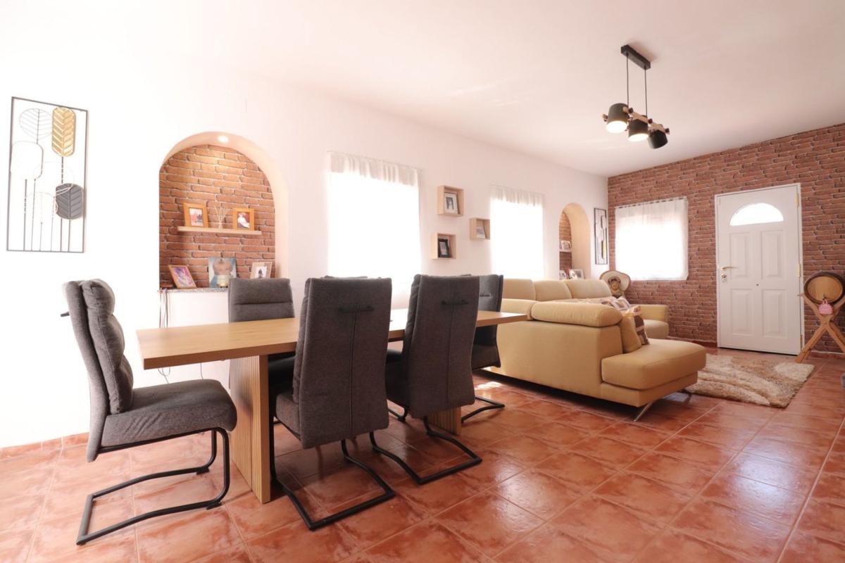 Properties for sale and rent in Spain photo 4