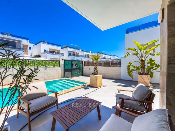 Casa o chalet independiente en Calle Pais Valenciano s/n, Benijofar photo 4