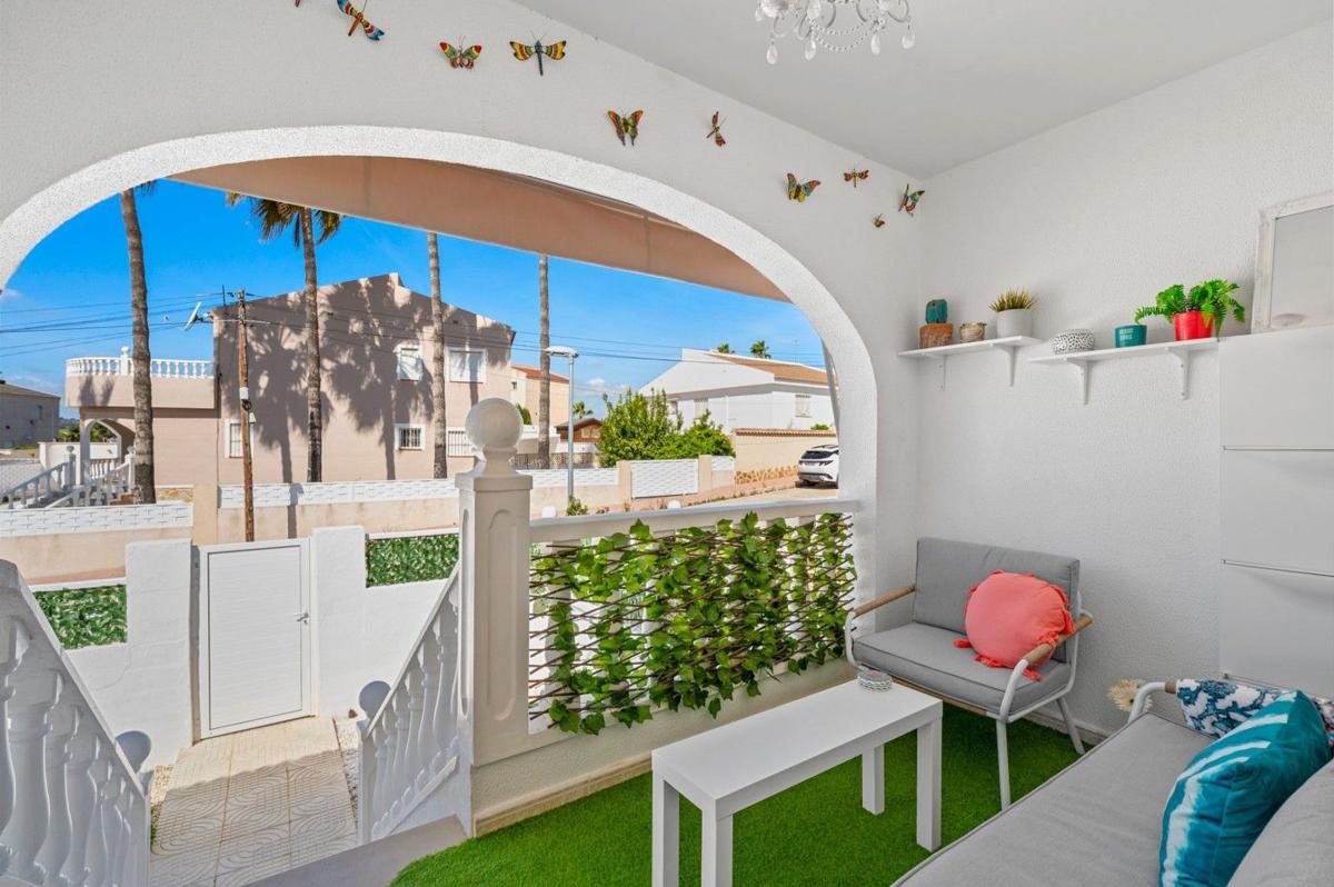 Properties for sale and rent in Spain photo 2