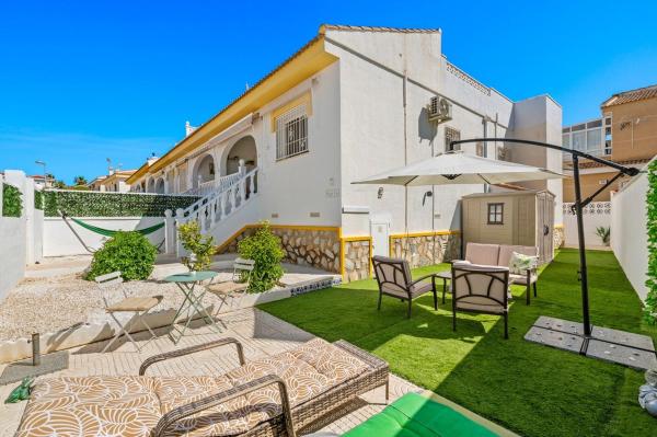 Chalet pareado en Calle Bette Davis, Benijofar photo 1