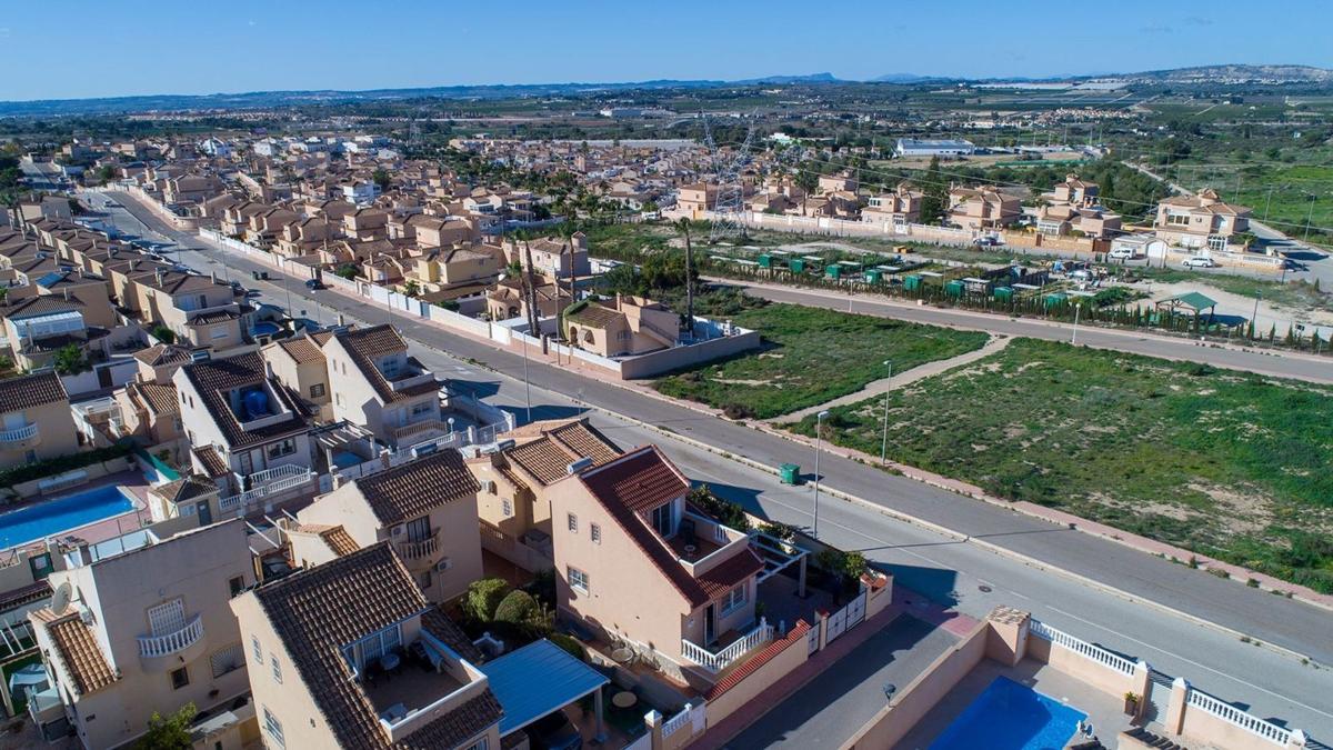 Properties for sale and rent in Spain photo 5