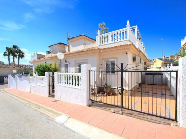 Chalet adosado en Calle Teide, Benijofar photo 1